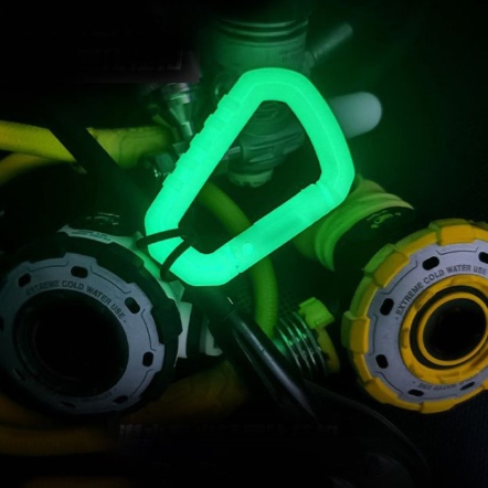 Glowdive 夜光輕量化掛扣