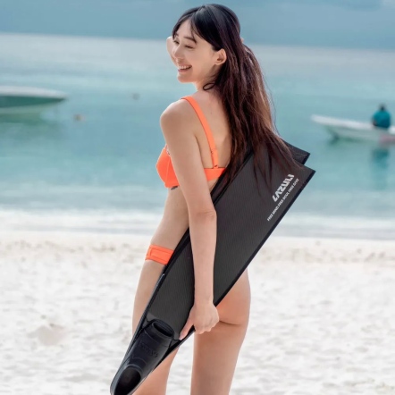 LAZULI Sapphire 碳纖維蛙鞋 (含腳套)